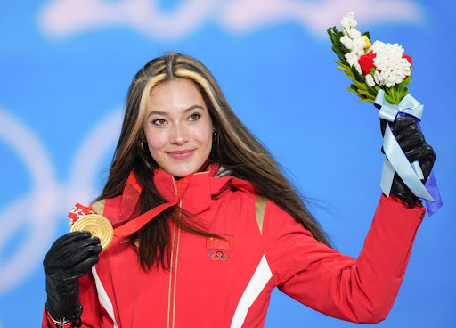 星空官方：强调稳定性与平衡力，增加肌肉协调性：标准动作吊单杠的核心训练！